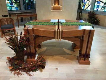 Fall Green Reflect Altar parament
Sheil Catholic Student Center
Northwestern University